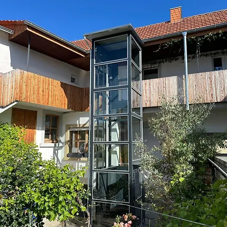 Klimatisierte Mit Grosser Terrasse Apartment Deidesheim