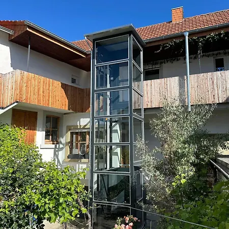 Klimatisierte Mit Grosser Terrasse Apartmán *